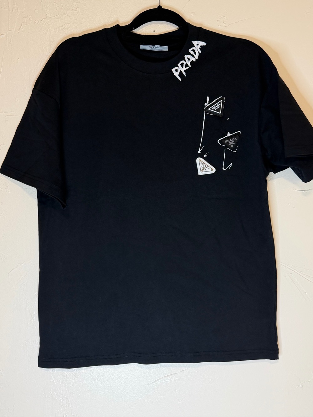 T shirt Men Black Short Sleeve Tee with White Chest Logo